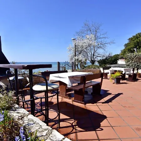 Apartman In Mit Schoener Terrasse *